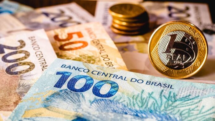 Simpatias para atrair dinheiro
