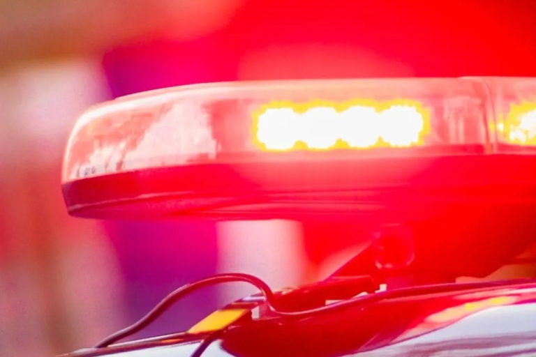 Adolescente de 14 anos tentou atear fogo em namorada gŕavida de 31 anos