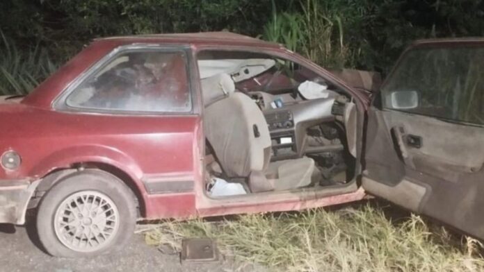 Motorista morre em colisão frontal entre carro e caminhão