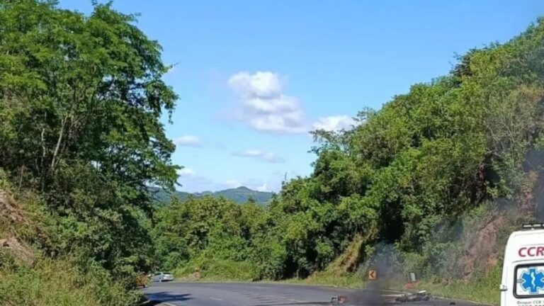 homens morrem motocicletas