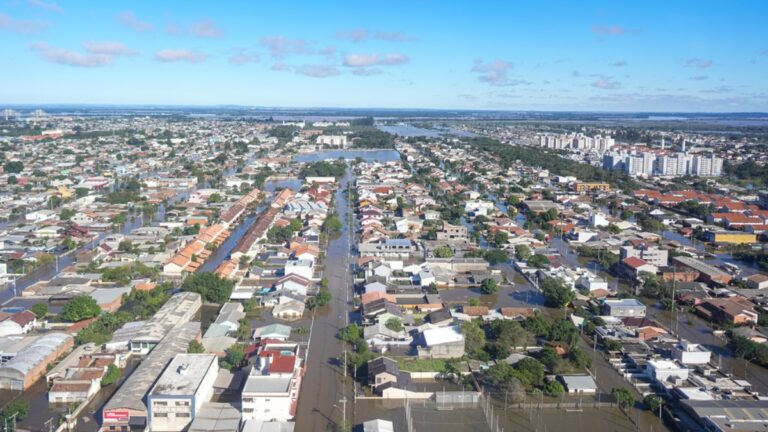 Justiça determina que a prefeitura de Porto Alegre não deve pagar indenização por prejuízos causados pela enchente; entenda