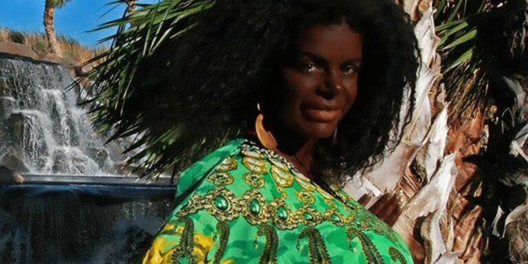 Modelo Alemã Martina Big