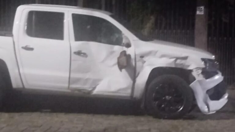 Motoboy morre após colisão com caminhonete