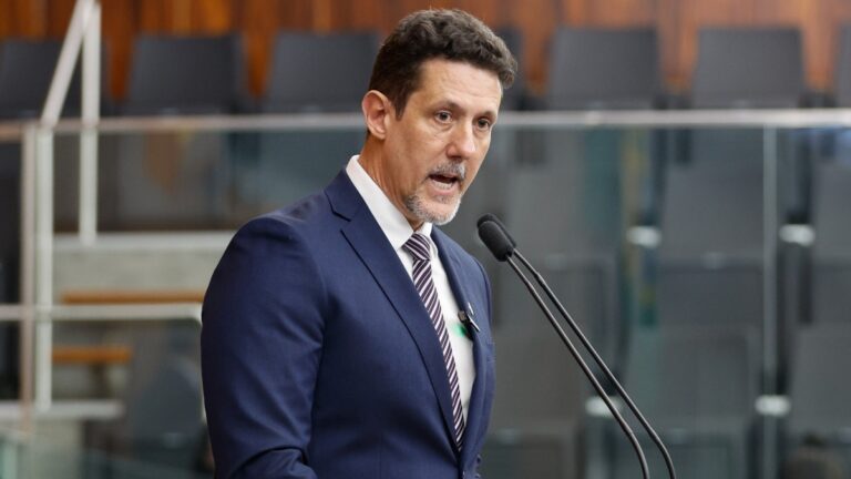 Deputado Estadual propões novo auxílio de R$ 900; Entenda