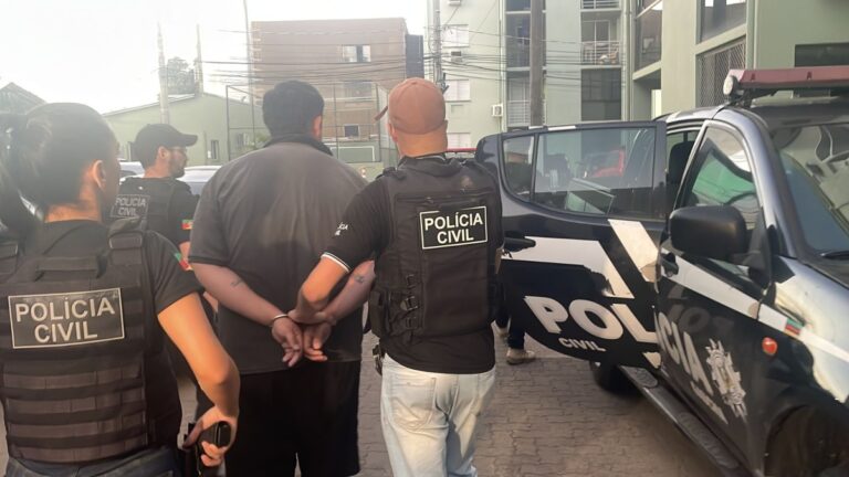 Operação contra grupo que rouba carros na Região Metropolitana tem 10 presos