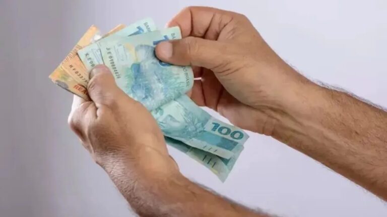 PIS: Caixa paga dinheiro esquecido para trabalhadores