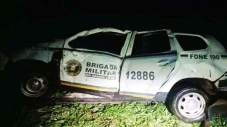 Policial Militar morre após viatura capotar