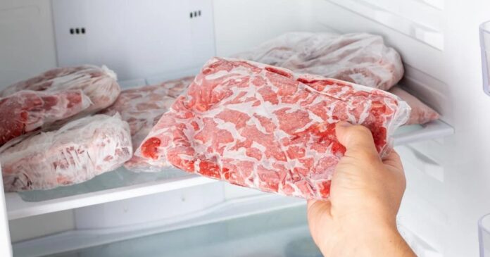 truque para descongelar carne frango