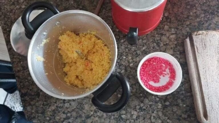 Filha coloca veneno em cuscuz para matar a mãe