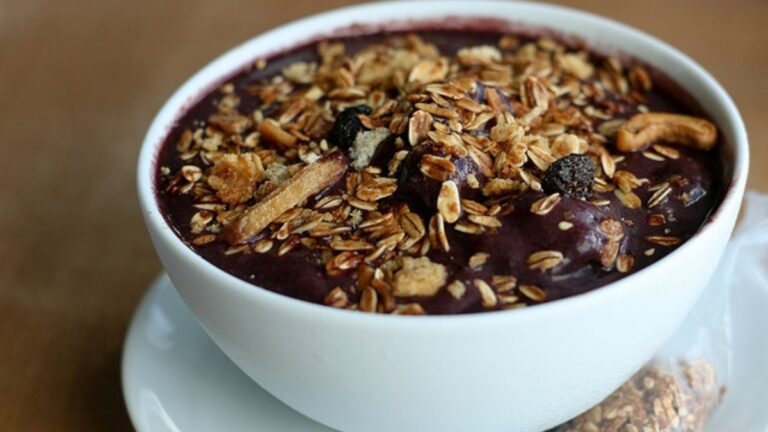 Bebê morre após comer açaí envenenado