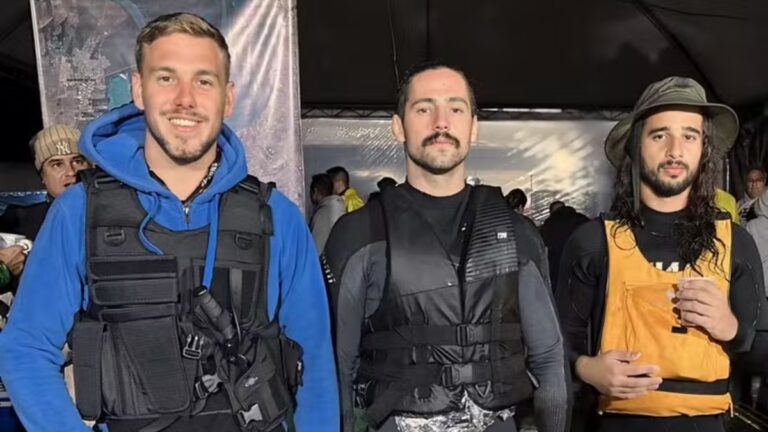 Voluntários das enchentes no RS processam a Taurus e a União por terem sido enganados para retirar armas do Aeroporto Salgado Filho.