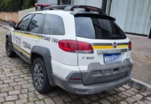 Estudantes são feridos com canivete em briga