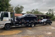 Trio é preso com veículos roubados em Nova Santa Rita