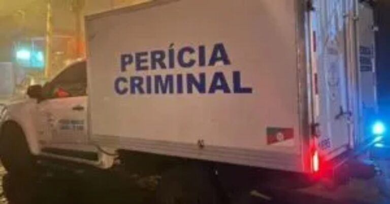 Duas pessoas morreram e três ficaram feridas em um grave acidente na madrugada do último domingo (20), na RS-040, em Viamão