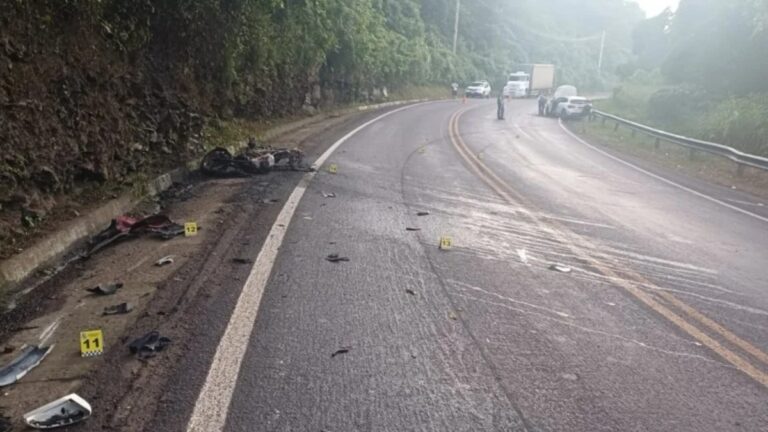 BR-116: acidente com morte causa bloqueio na rodovia