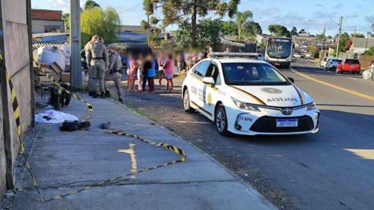 Um adolescente foi encontrado morto na manhã do dia 26 de março no bairro Montes Claros, em Caxias do Sul, na Serra Gaúcha