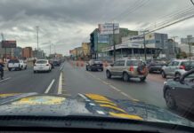 BR-116: bloqueio causa grande congestionamento em Canoas; Veja por onde desviar