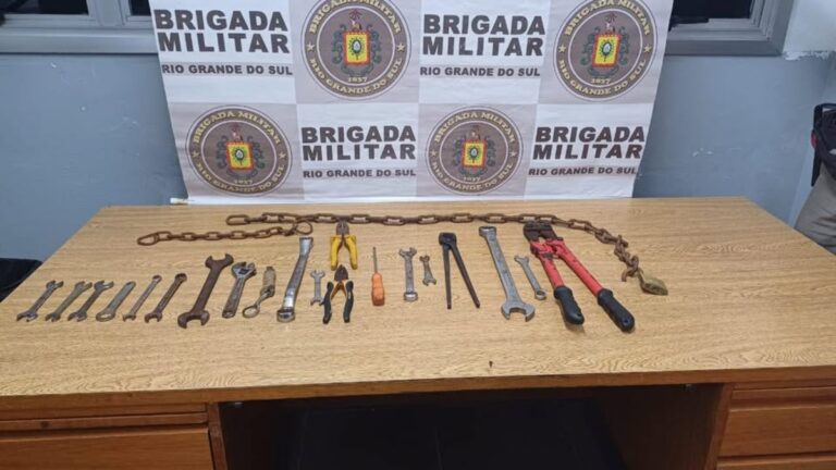 Criminosos são presos furtando fios de loja em Canoas