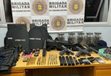Brigada Militar prende criminosos com arsenal de armas e munições em Canoas