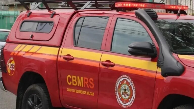 Incêndio em residência mobiliza Corpo de Bombeiros em Canoas