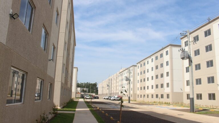 Canoas receberá mais de 800 casas para vítimas da enchente