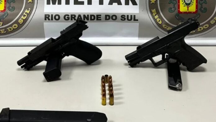 Dois homens, ainda não identificados, morreram em confronto com a Brigada Militar (BM) na noite do último domingo (13), em Guaporé.
