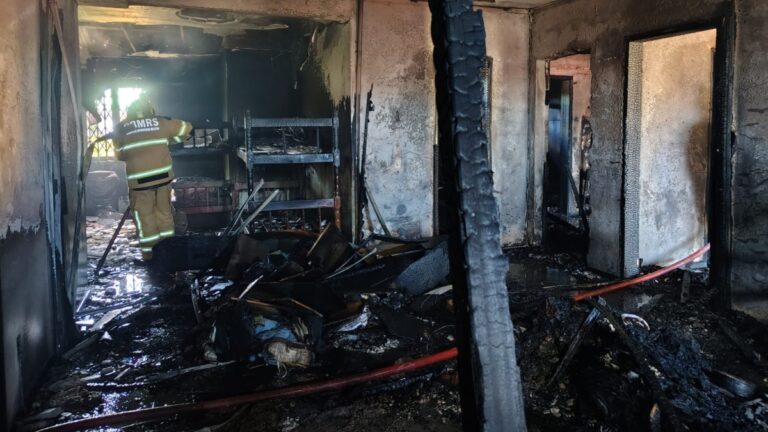 Canoas: homem que morreu em incêndio ficou preso em banheiro