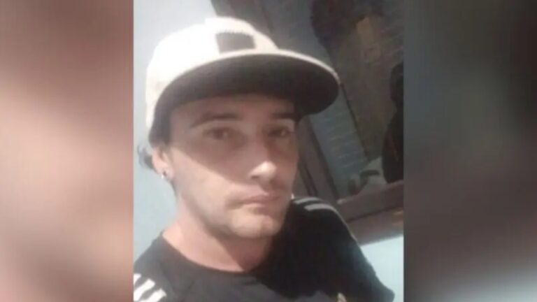 Um homem, identificado como Adrielson Kessler Gomes, foi morto a tiros na madrugada desta segunda-feira (14), em Caxias do Sul