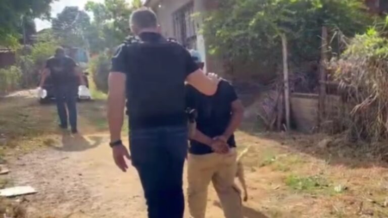 jovem preso por estuprar irmão