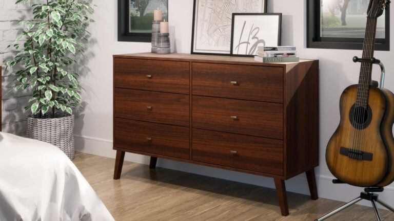 A famosa loja canadense Prepac comunicou a demissão de 170 funcionários em sua unidade localizada em Delta, no Canadá. 