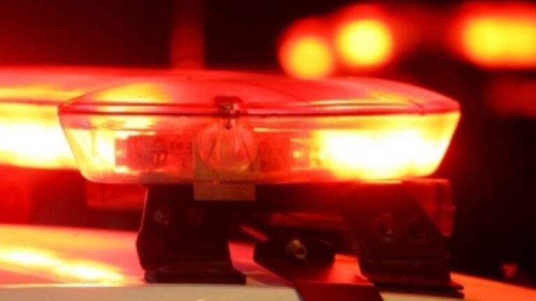 Mulher é encontrada com corte profundo na cabeça em vala