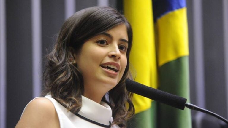 Pix pensão: nova Lei permitirá débito automático em caso de dívida