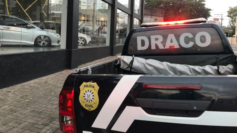 Professora que lavou dinheiro de facção é alvo da Polícia Civil