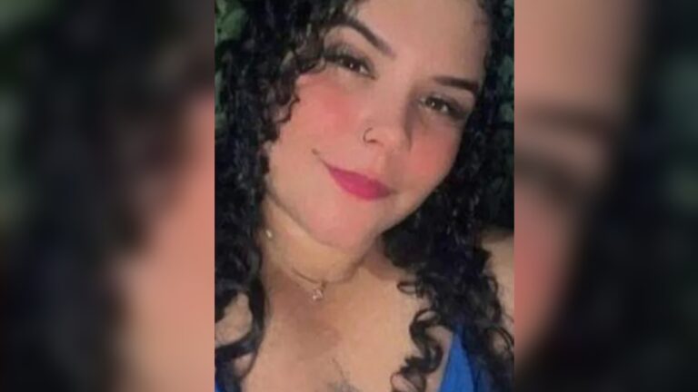 Mulher é morta a facadas pelo ex-companheiro