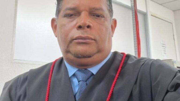 Advogado é morto a tiros