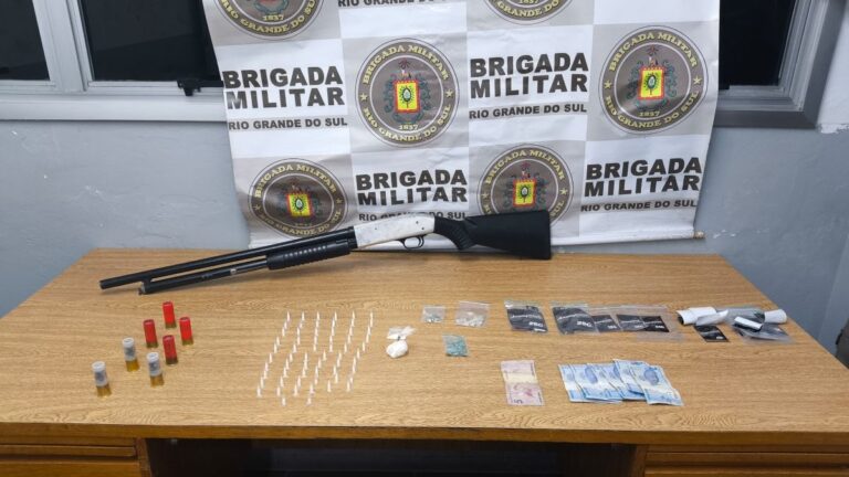 armas e drogas apreendidas pela Brigada Militar em Canoas