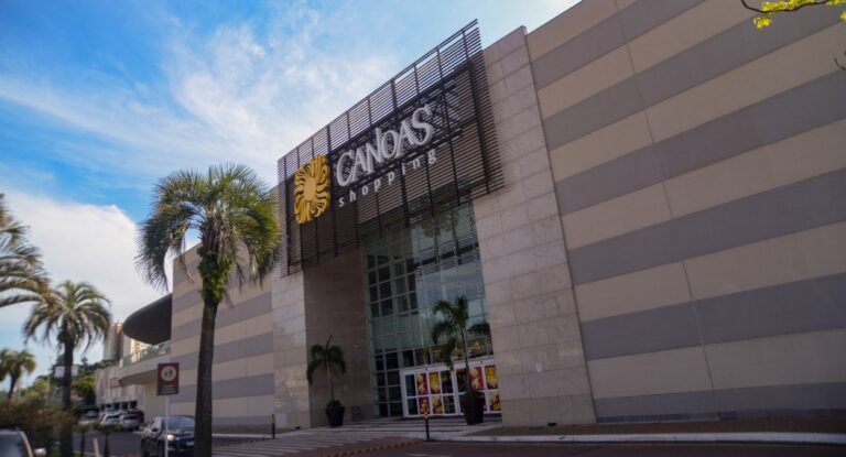 foto da fachada do Canoas Shopping