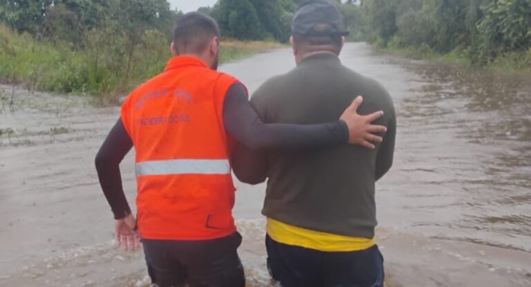 Rio Grande do Sul: duas pessoas são resgatadas após forte chuva