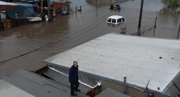 Enchente na Argentina deixa 3 mil evacuados e três desaparecidos