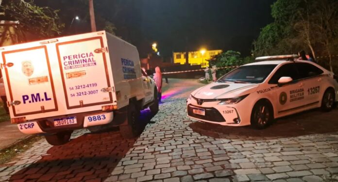 Homem é morto a tiros