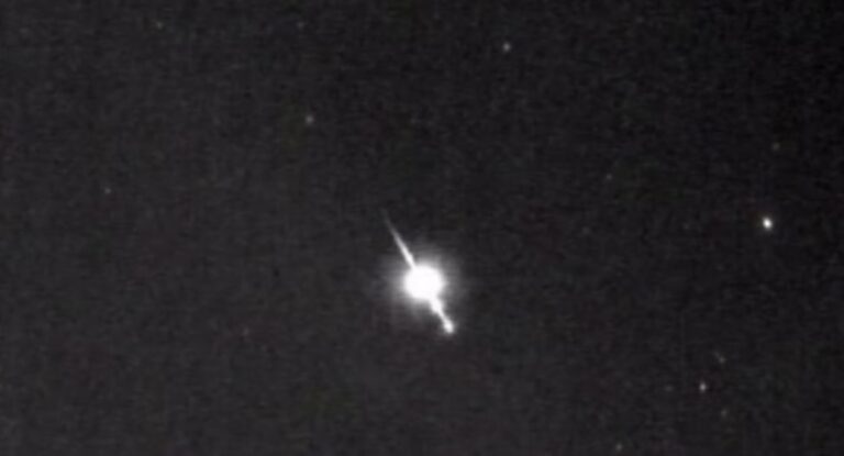 Meteoro explode no céu de cidade no Rio Grande do Sul