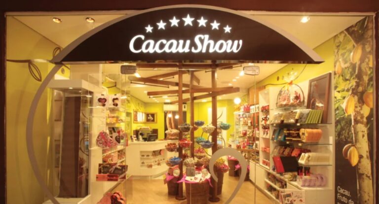 Funcionários denunciam ritual místico obrigatório na Cacau Show