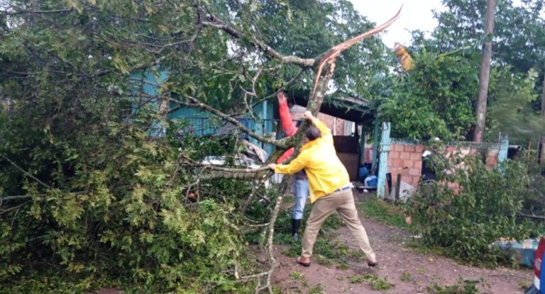 Temporal provoca estragos em Nova Santa Rita