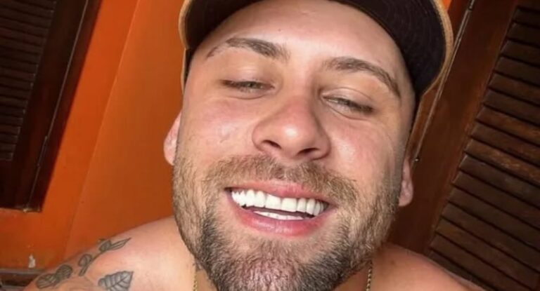 Mulher mata ex-namorado a facadas