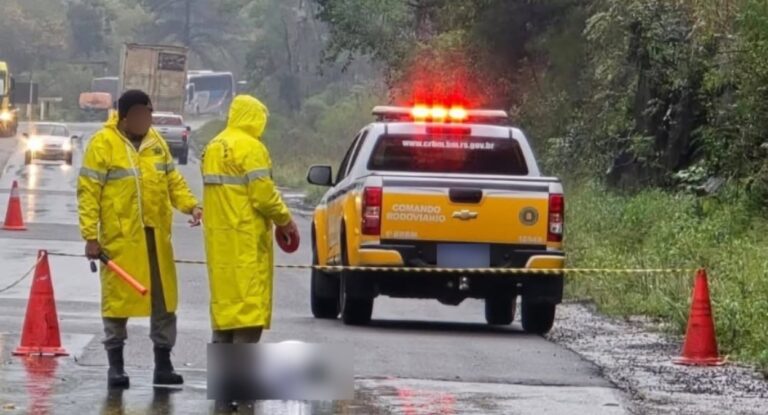 Jovem morre atropelado por caminhão