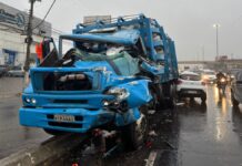 Canoas: motorista morre preso nas ferragens após acidente na BR-116