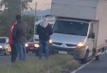 Nova Santa Rita: Acidente com caminhão causa grande lentidão na BR-386