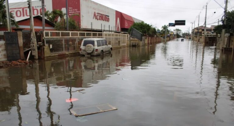 Governo prorroga auxílio de até R$ 3 mil para MEIs no RS