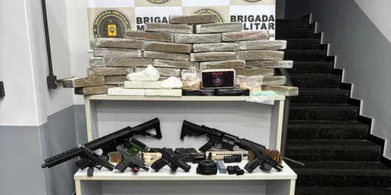 Brigada Militar apreende fuzis e pistolas em residência em Sapiranga