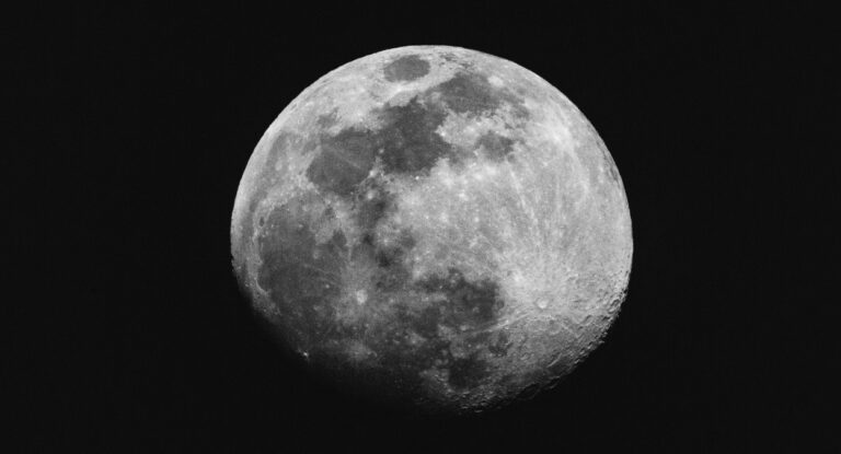 As fases da Lua influenciam nos cortes de cabelo?